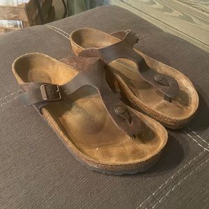 Ladies Birkenstock Gizeh Sandals - Brown